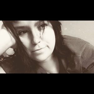 Meet your Posher, Cami